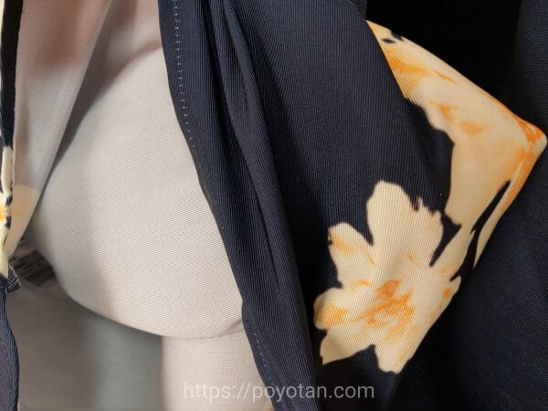 エディストクローゼットの春服の花柄