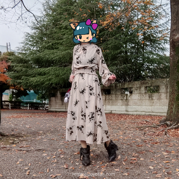 Rcawaii(アールカワイイ)のフロッキープリント花柄ワンピース