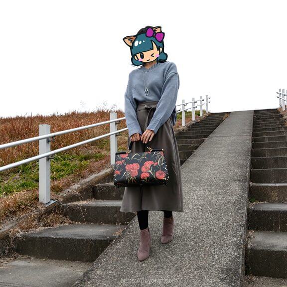 エディストクローゼット（EDIST. CLOSET）のニットとスカート