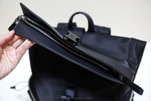 ガストンルーガ(GASTON LUGA)のRESENÄR（レセナール）