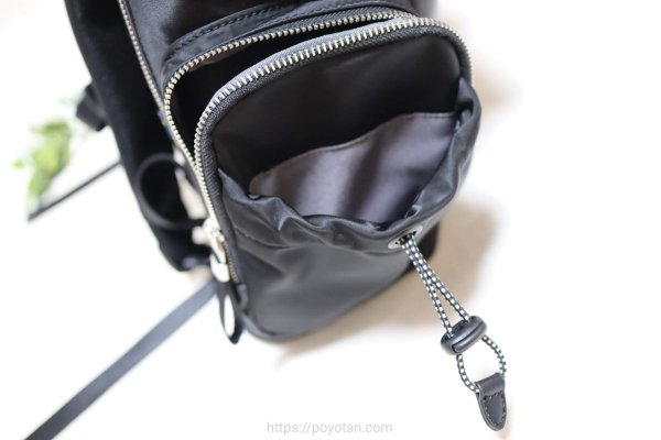 ガストンルーガ(GASTON LUGA)のRESENÄR（レセナール）