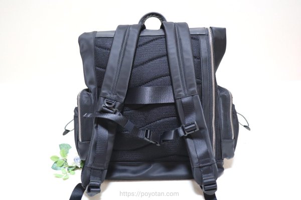 ガストンルーガ(GASTON LUGA)のRESENÄR（レセナール）