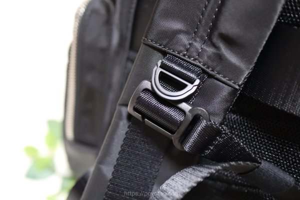 ガストンルーガ(GASTON LUGA)のRESENÄR（レセナール）