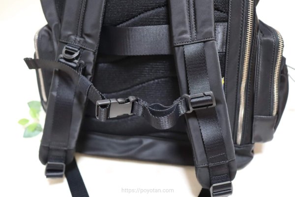 ガストンルーガ(GASTON LUGA)のRESENÄR（レセナール）