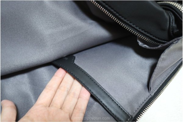 ガストンルーガ(GASTON LUGA)のRESENÄR（レセナール）