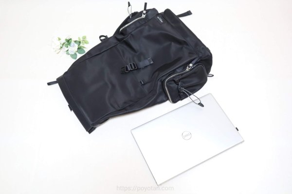 ガストンルーガ(GASTON LUGA)のRESENÄR（レセナール）