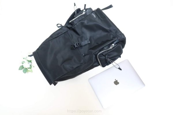 ガストンルーガ(GASTON LUGA)のRESENÄR（レセナール）