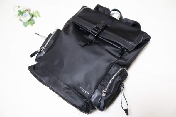 ガストンルーガ(GASTON LUGA)のRESENÄR（レセナール）