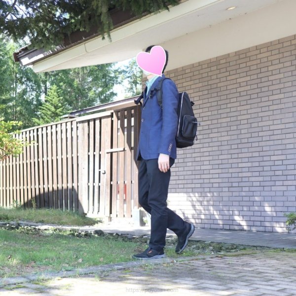 ガストンルーガ(GASTON LUGA)のRESENÄR（レセナール）のコーデ