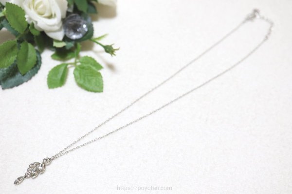 スパークルボックス(SparkleBox):Swarovski (スワロフスキー) クリスタル リーフ ドロップ ネックレス シルバー