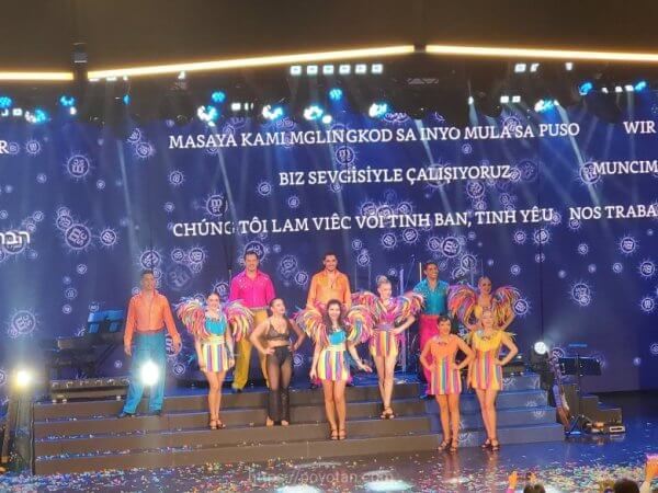 MSCベリッシマのショー