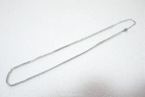 ダニエルウェリントンのネックレス