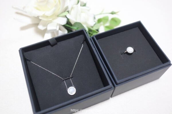 ダニエルウェリントン「Audrey Necklace Mother of Pearl」シルバー